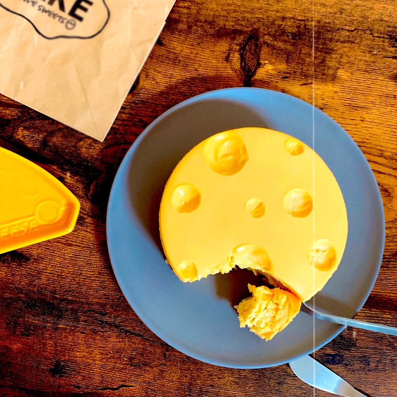 FAKE surprise cheese cake with Hokkaido Natural Ingredients